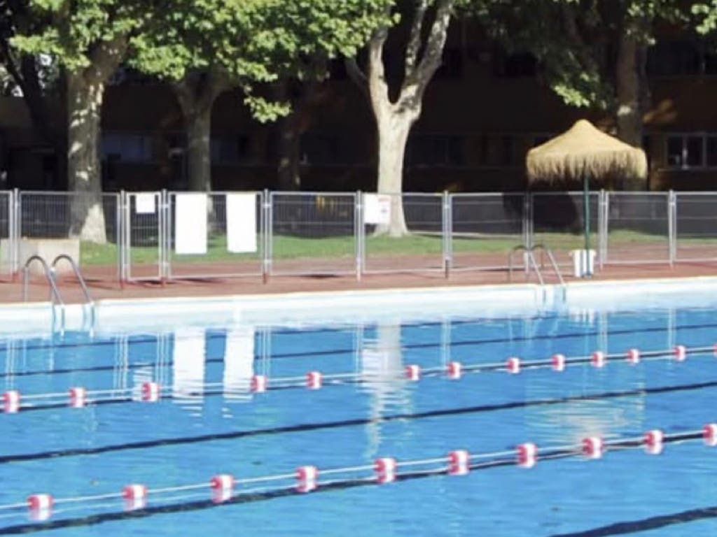 Preocupación en Alcalá de Henares por el agua de las piscinas: «Con la salud de los vecinos no se juega»
