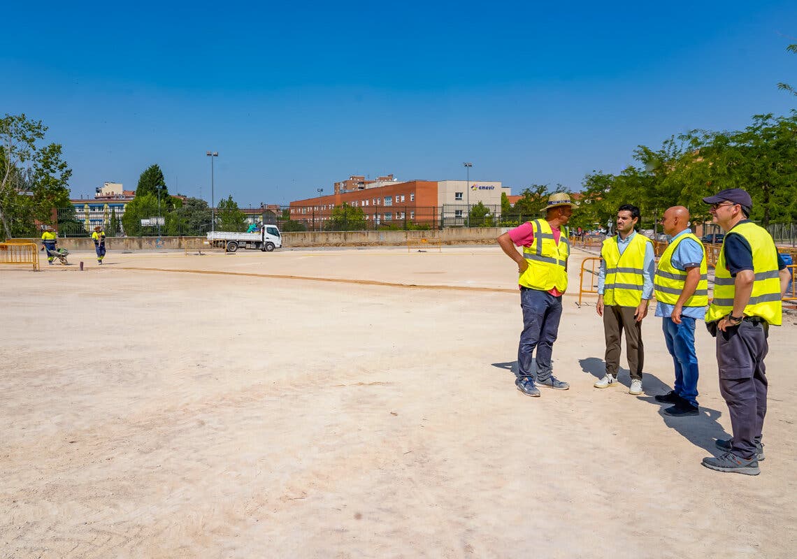 Torrejón construye un nuevo aparcamiento gratuito de 231 plazas en la calle Francia