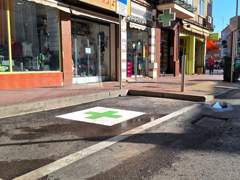 Alcalá de Henares crea 25 plazas de aparcamiento exprés junto a farmacias
