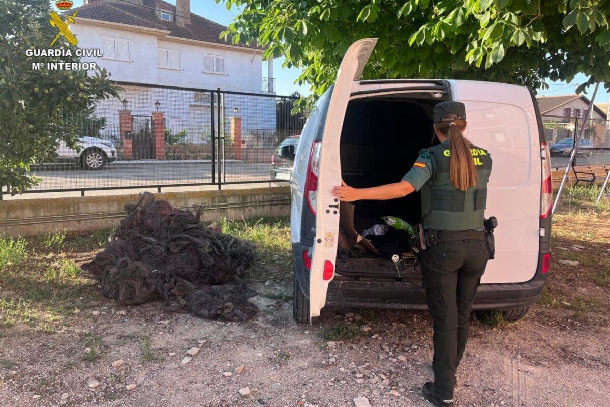 Detenidos en Guadalajara con 150 kilos de cable robado tras huir de un control de la Guardia Civil