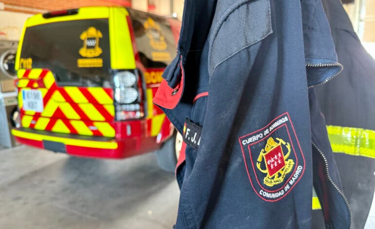Extinguen un incendio en la cocina de una vivienda en Torrejón de Ardoz