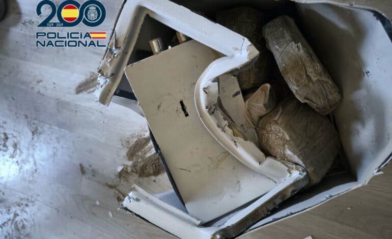 Dos operaciones en 72 horas en Moratalaz: detenidos con 10 kilos de marihuana y 4 de heroína