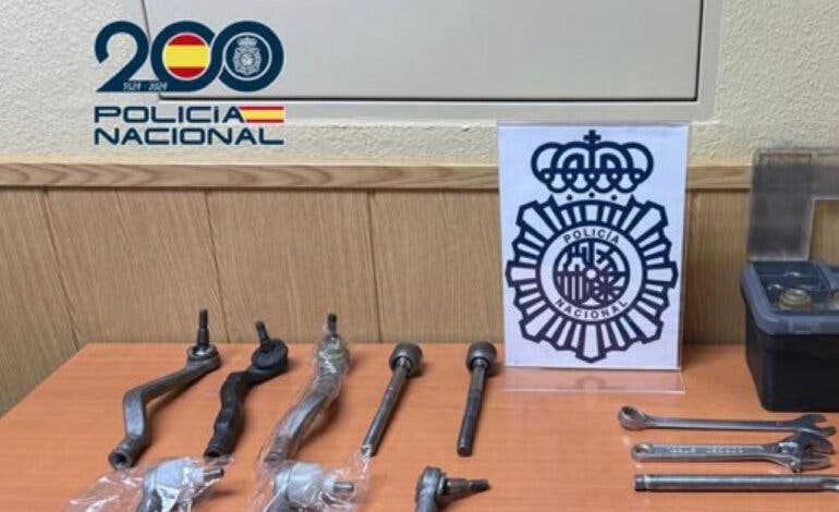 Detenidos en Guadalajara por intentar estafar 2.000 euros a un anciano fingiendo ser mecánicos