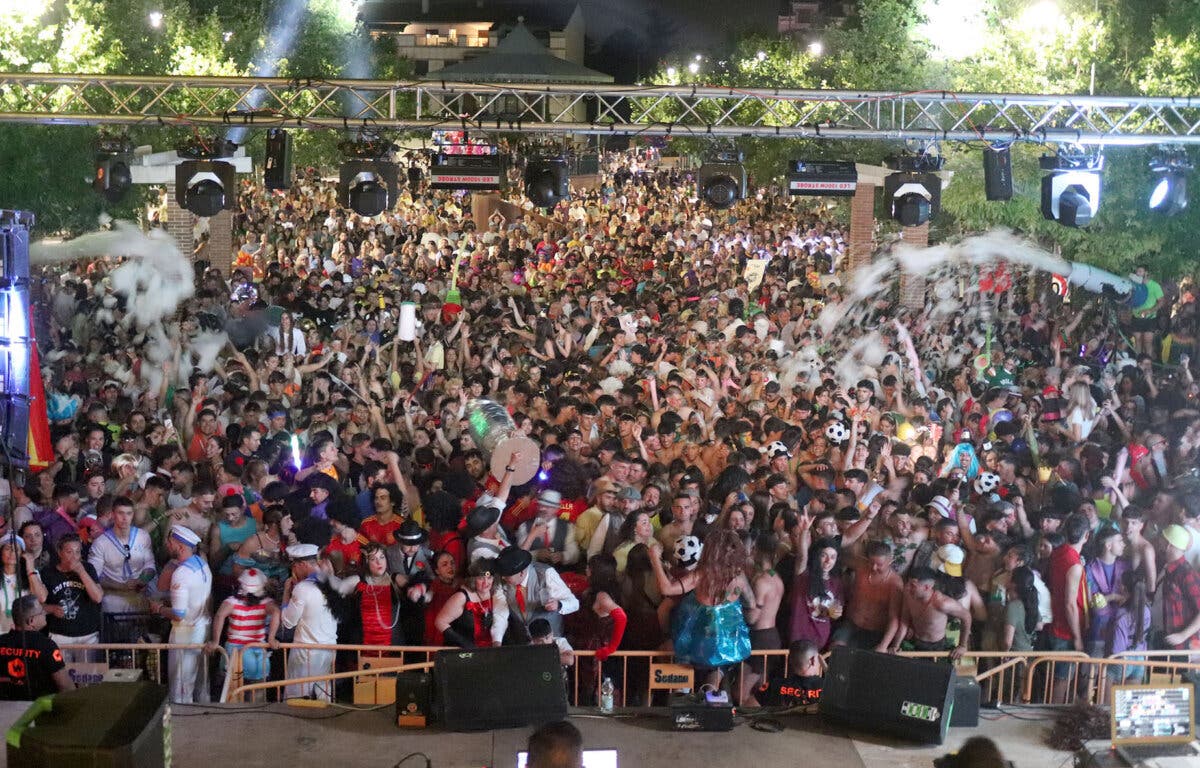 Efecto Pasillo, Porretas, disco-vaca y encierros por el campo en las Fiestas de Cabanillas