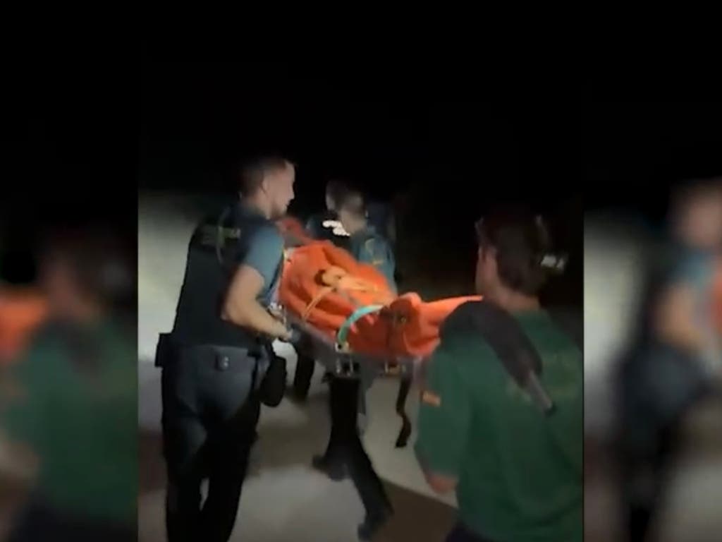 Rescatado de madrugada un menor desaparecido en Valdilecha tras caer por un precipicio de 10 metros