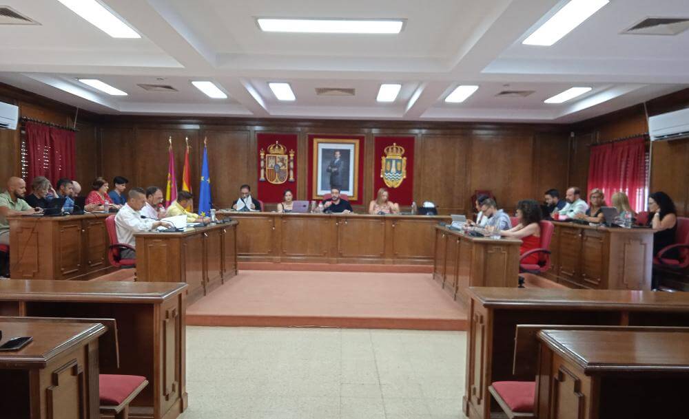 Azuqueca inicia los trámites para declarar patronos a la Virgen de La Soledad y San Isidro