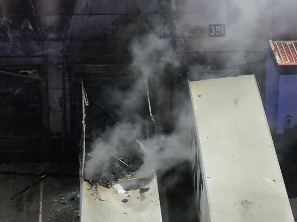 Evacuadas 40 personas en Getafe por el incendio de un tráiler con mercancías peligrosas