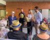 Torrejón reparte sombreros contra el calor