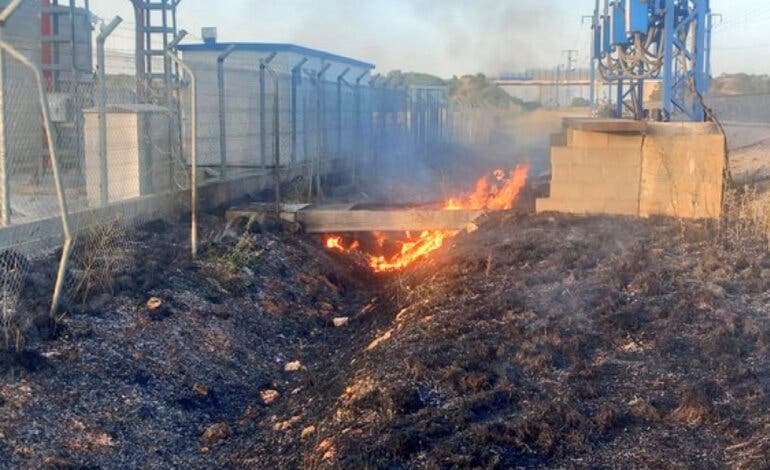 Un incendio entre Guadalajara y Soria obliga a paralizar los trenes de alta velocidad Madrid-Barcelona durante una hora