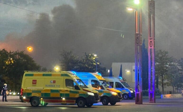 Dos heridos, uno con quemaduras en el 98 % de su cuerpo, en el incendio de Tres Cantos