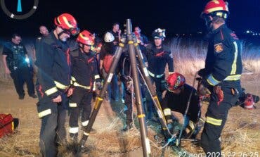 Rescatada una joven tras caer en un pozo de seis metros en Torrejón de Ardoz