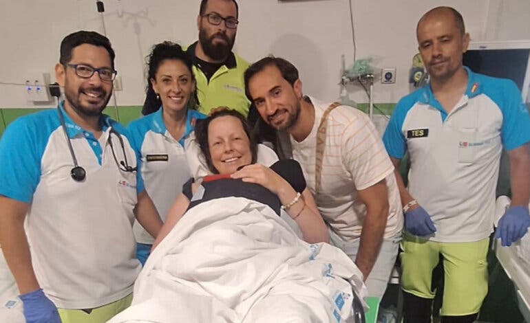 Una mujer da a luz en el ascensor de su casa en Madrid antes de la llegada del SUMMA