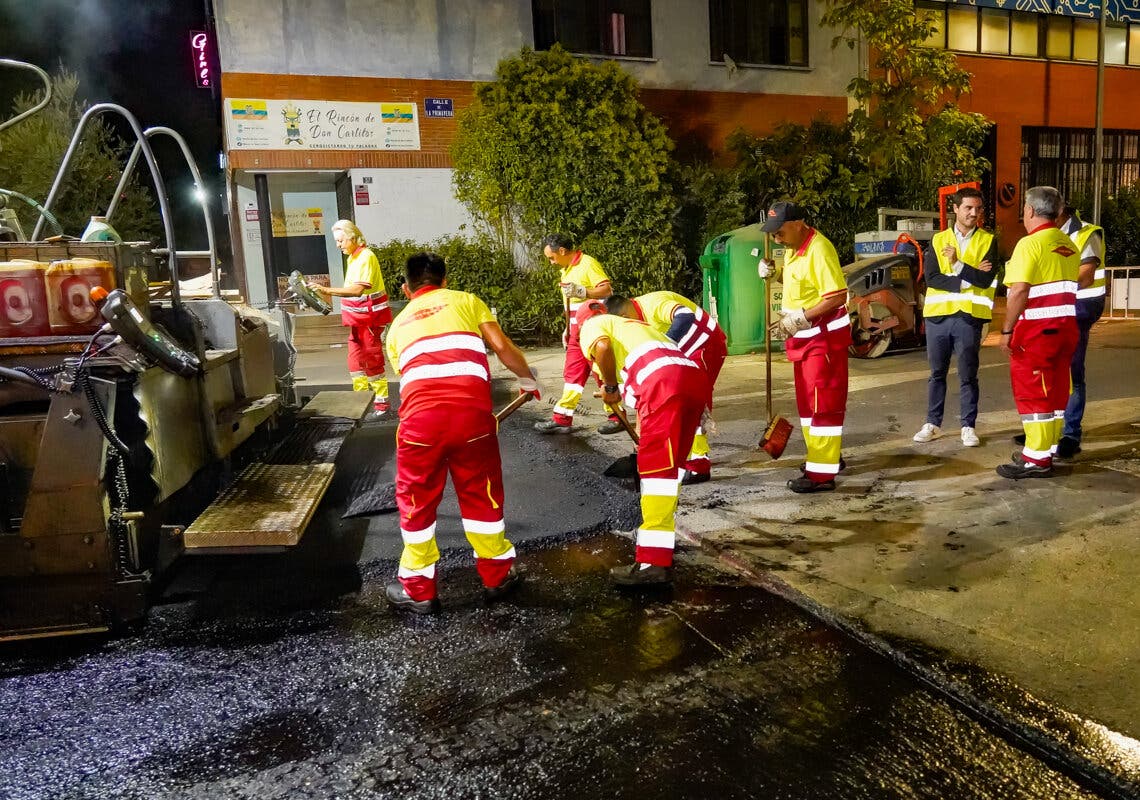 Torrejón asfalta la Avenida de las Estaciones, la principal vía del polígono Las Monjas