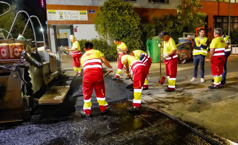 Torrejón asfalta la Avenida de las Estaciones, la principal vía del polígono Las Monjas