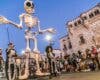 Guadalajara abre sus Ferias con un espectacular desfile de carrozas inspirado en los grandes musicales