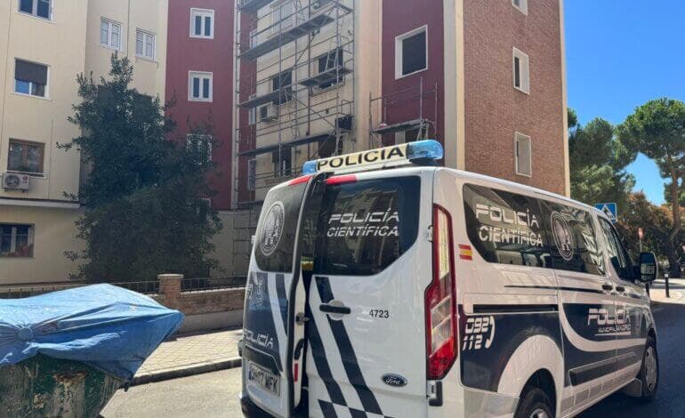 Herido grave un trabajador tras caer de un andamio de 9 metros de altura en Ciudad Lineal