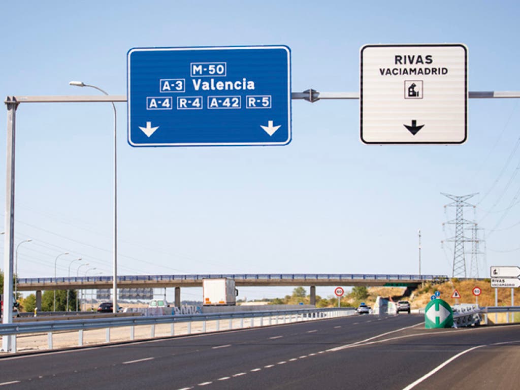El nuevo ramal de la M-50 en Rivas contará con 34 farolas solares