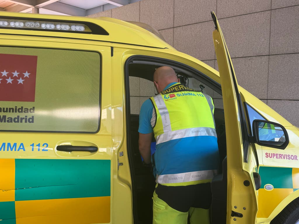 Herido grave un motorista tras sufrir un accidente en la A-6 en Las Rozas