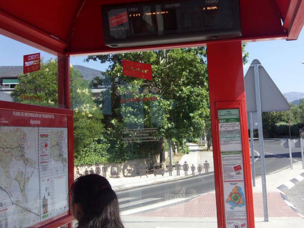 Alcalá, Torrejón, Coslada, Arganda y Rivas estrenan nuevas marquesinas de autobús