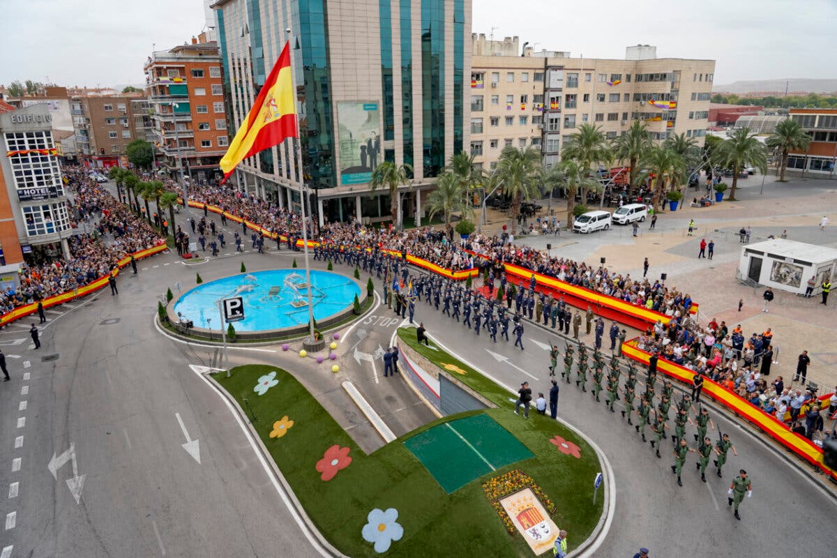 Torrejón volverá a vivir uno de los homenajes a la bandera más espectaculares de Madrid