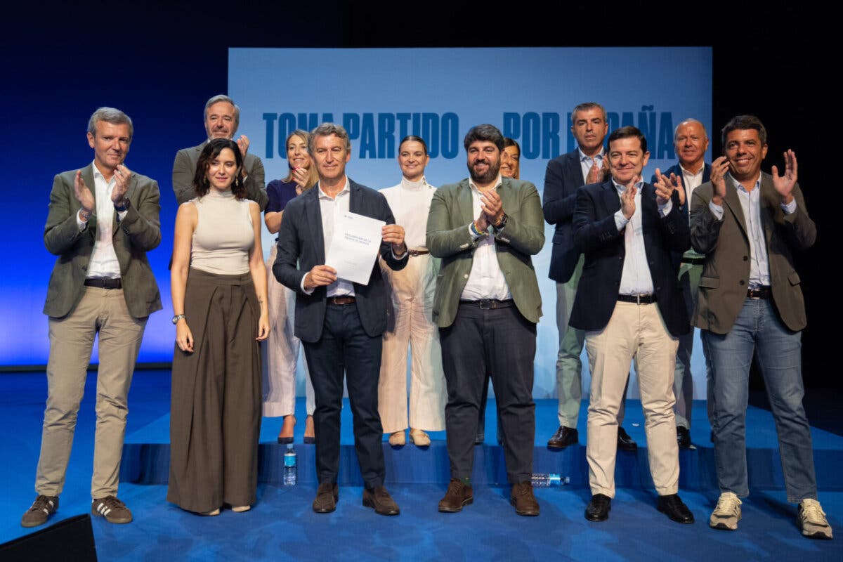 Feijóo anuncia un «visado por puntos» que primará conocer la cultura española y el origen del inmigrante