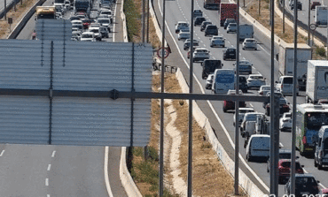 Un accidente en la A-2 en Torrejón provoca hasta 6 kilómetros de retenciones