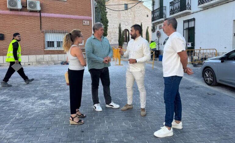 La Comunidad de Madrid renueva el asfaltado de cinco calles principales en Torres de la Alameda