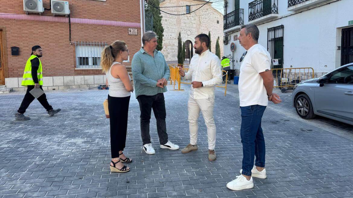 La Comunidad de Madrid renueva el asfaltado de cinco calles principales en Torres de la Alameda