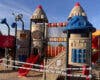 Precintan un parque infantil en Paracuellos tras pegar fuego a un tobogán