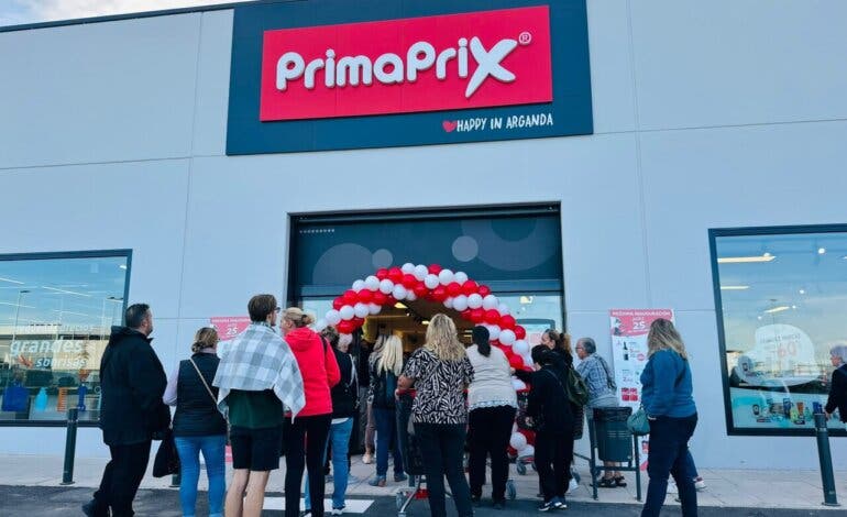 Primaprix abre una nueva tienda en Arganda y genera colas en su primer día