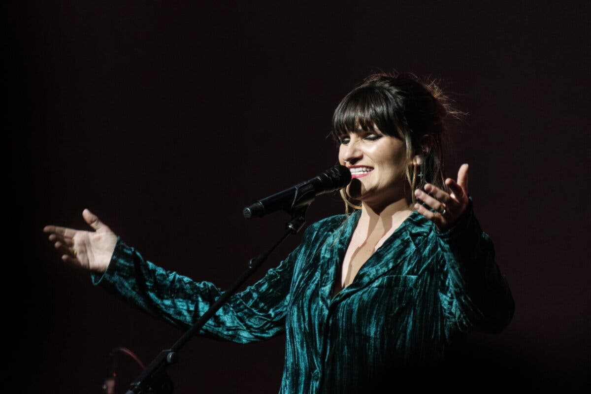 Las Fiestas Patronales de Torrejón llegan con el concierto gratuito de Rozalén en la Plaza Mayor