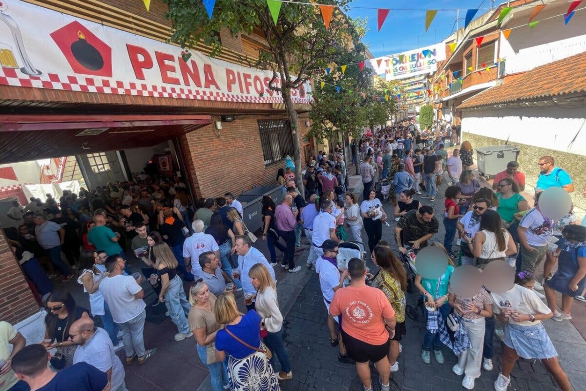 Vuelve la Calle de las Peñas en las Fiestas Patronales de Torrejón con los tradicionales chamizos