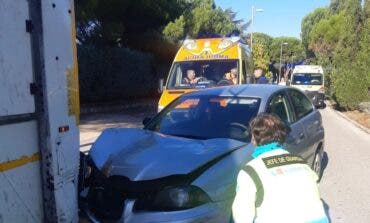 Un hombre pierde una pierna tras un alcance entre un turismo y un camión en Boadilla