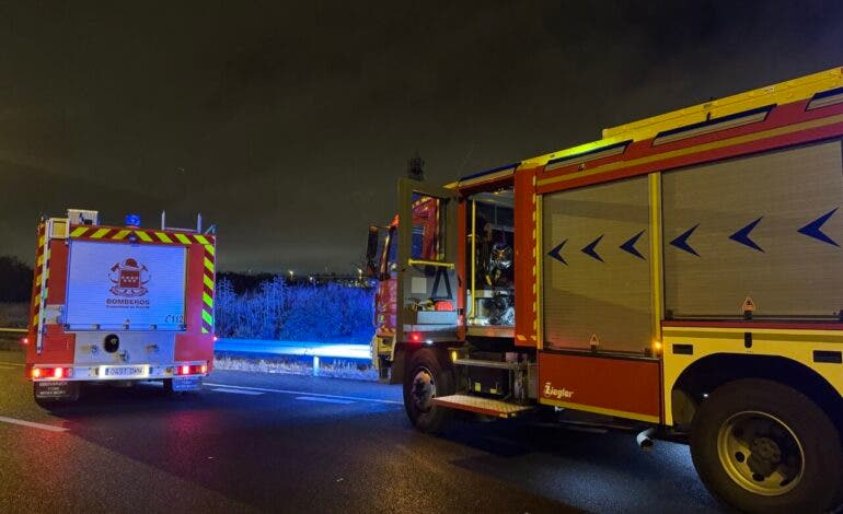 Herida grave una conductora de 24 años tras sufrir un accidente en la M-50 en Fuenlabrada