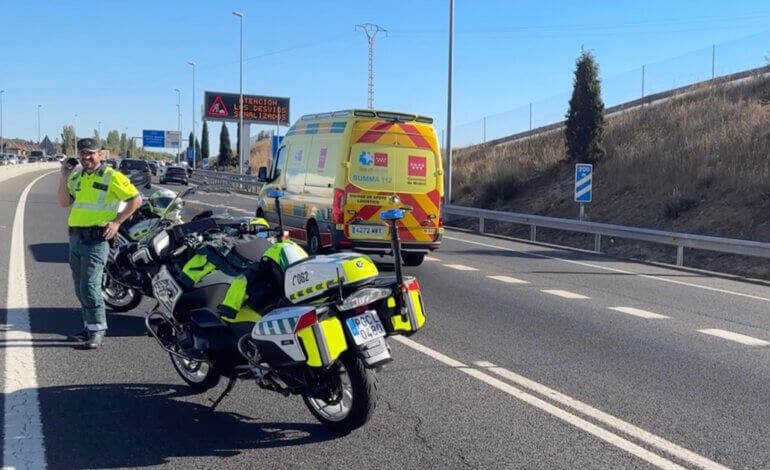 Muere un motorista de 62 años en un accidente en la M-50 en Majadahonda