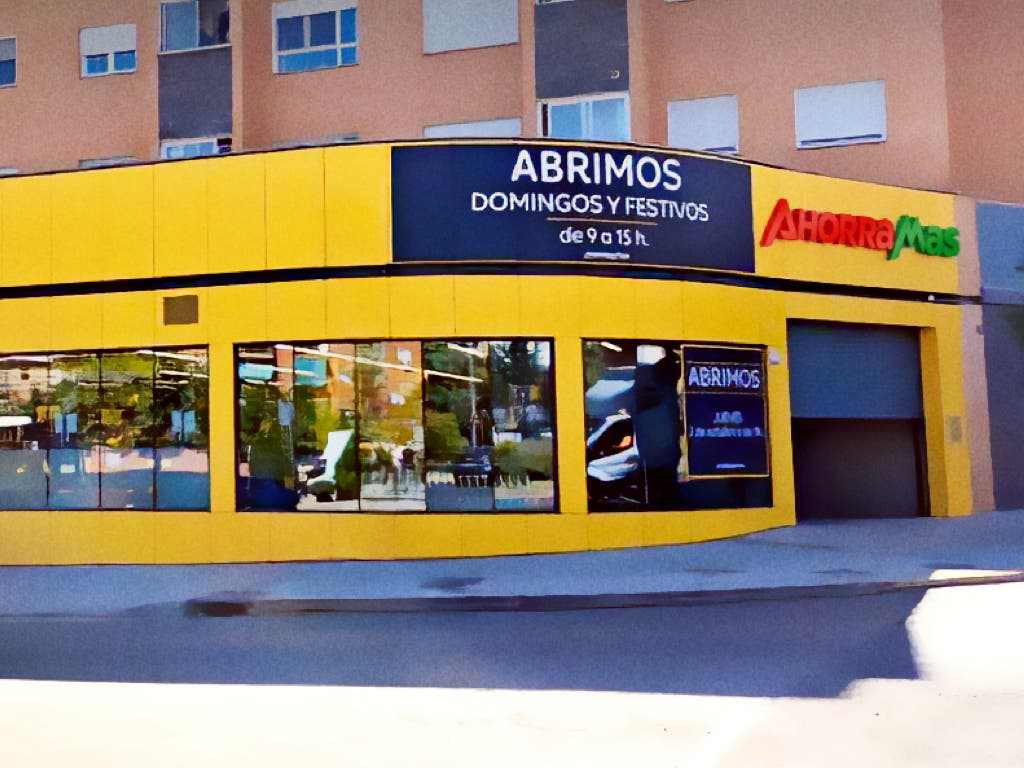 Ahorramas reabre en Coslada un supermercado renovado con nuevos servicios
