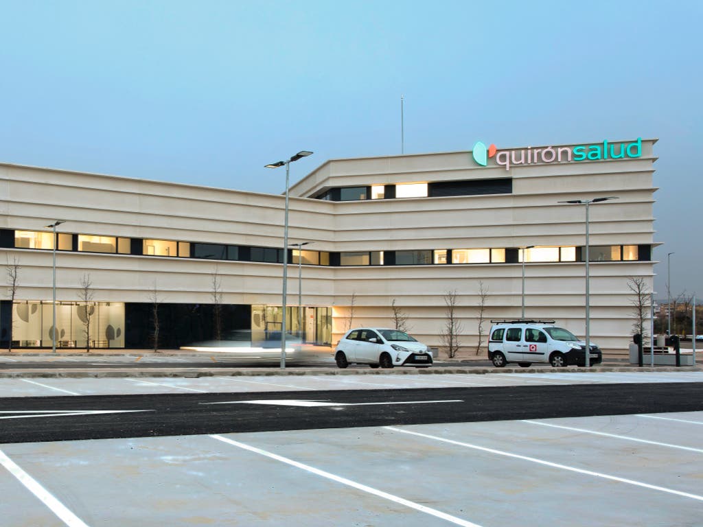 El Centro Médico Quirónsalud Valle del Henares, en Alcalá, impulsa un programa de atención bucodental para personas con necesidades especiales