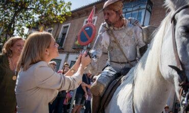 Alcalá de Henares celebra el día de Cervantes con la procesión cívica y el regreso del Mercado Cervantino
