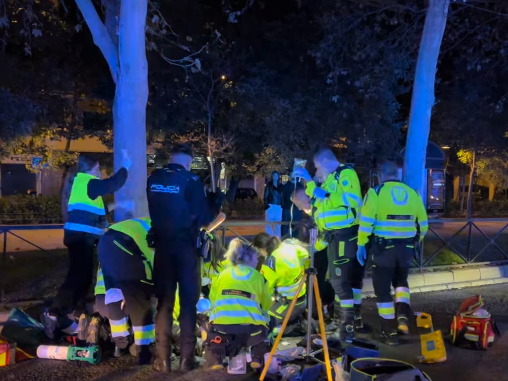 Herido grave un joven de 25 años tras ser atropellado por un taxi en el Paseo de la Castellana