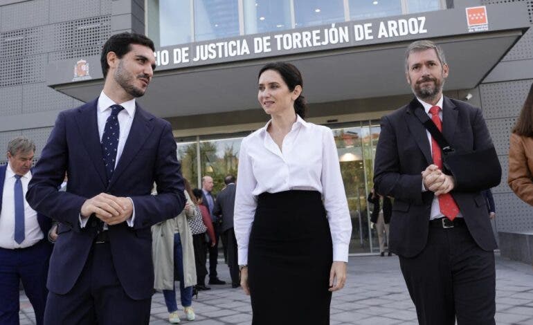 Ayuso inaugura el nuevo Palacio de Justicia de Torrejón de Ardoz, que unifica las sedes judiciales y da servicio a 11 municipios