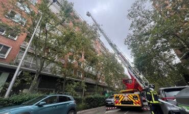 Un incendio en una vivienda en obras en la Castellana deja seis personas atendidas por humo