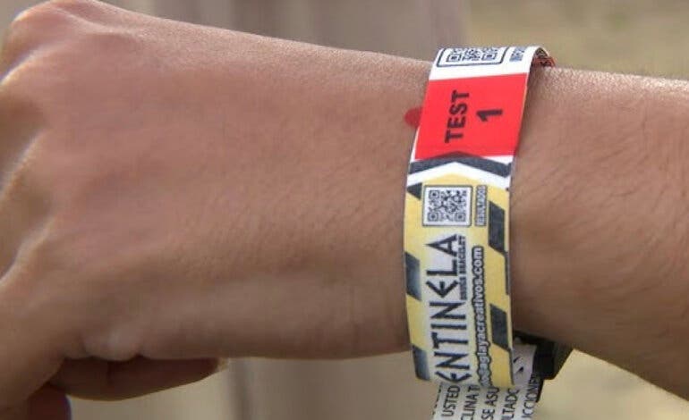 Torrejón reparte pulseras centinela en las Patronales para prevenir la sumisión química