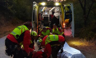 Rescatada una senderista de 73 años herida tras caer por un terraplén en Las Rozas de Puerto Real