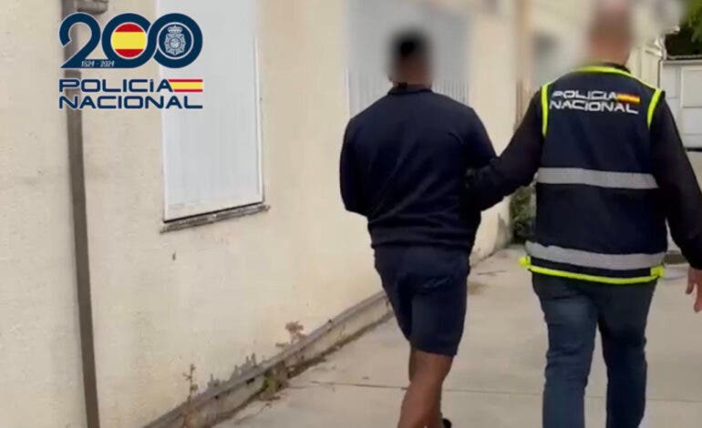 Cinco detenidos en Torrejón por un violento asalto en el parking de un centro comercial