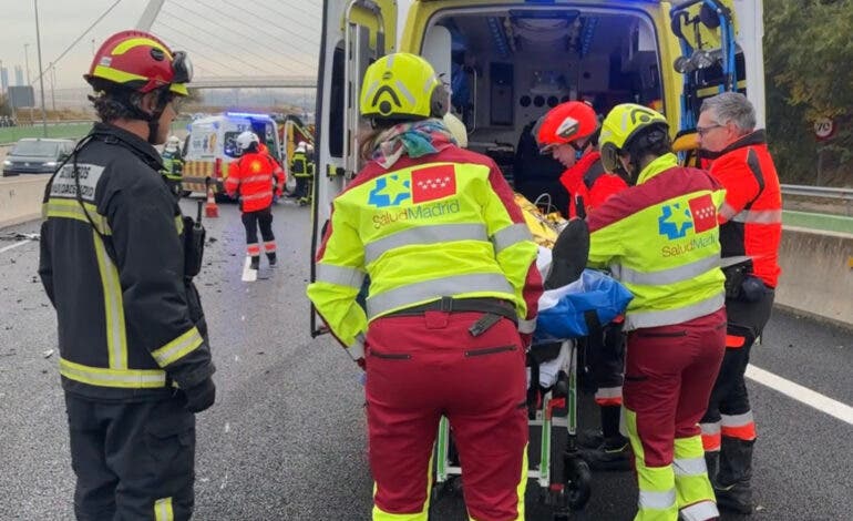 Tres heridos potencialmente graves en un alcance entre seis vehículos en la M-503 en Pozuelo