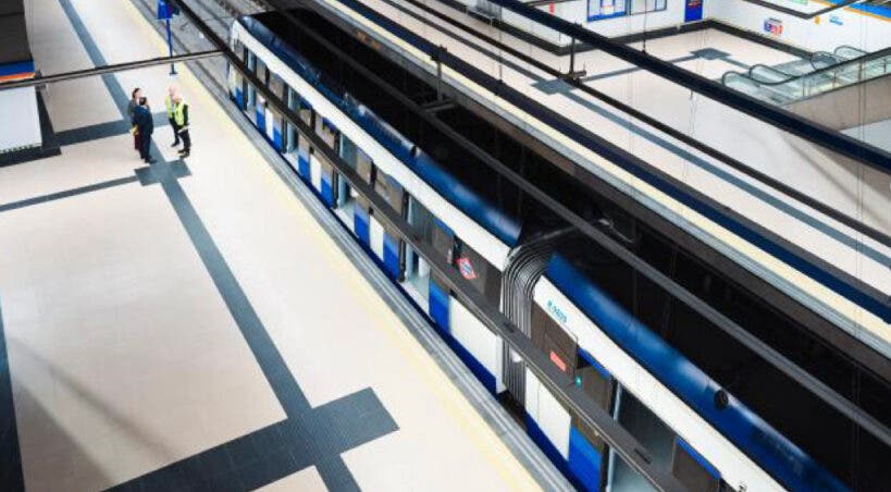 Reabierta ya la Línea 7B de Metro desde las 6 de la mañana tras tres años cerrada