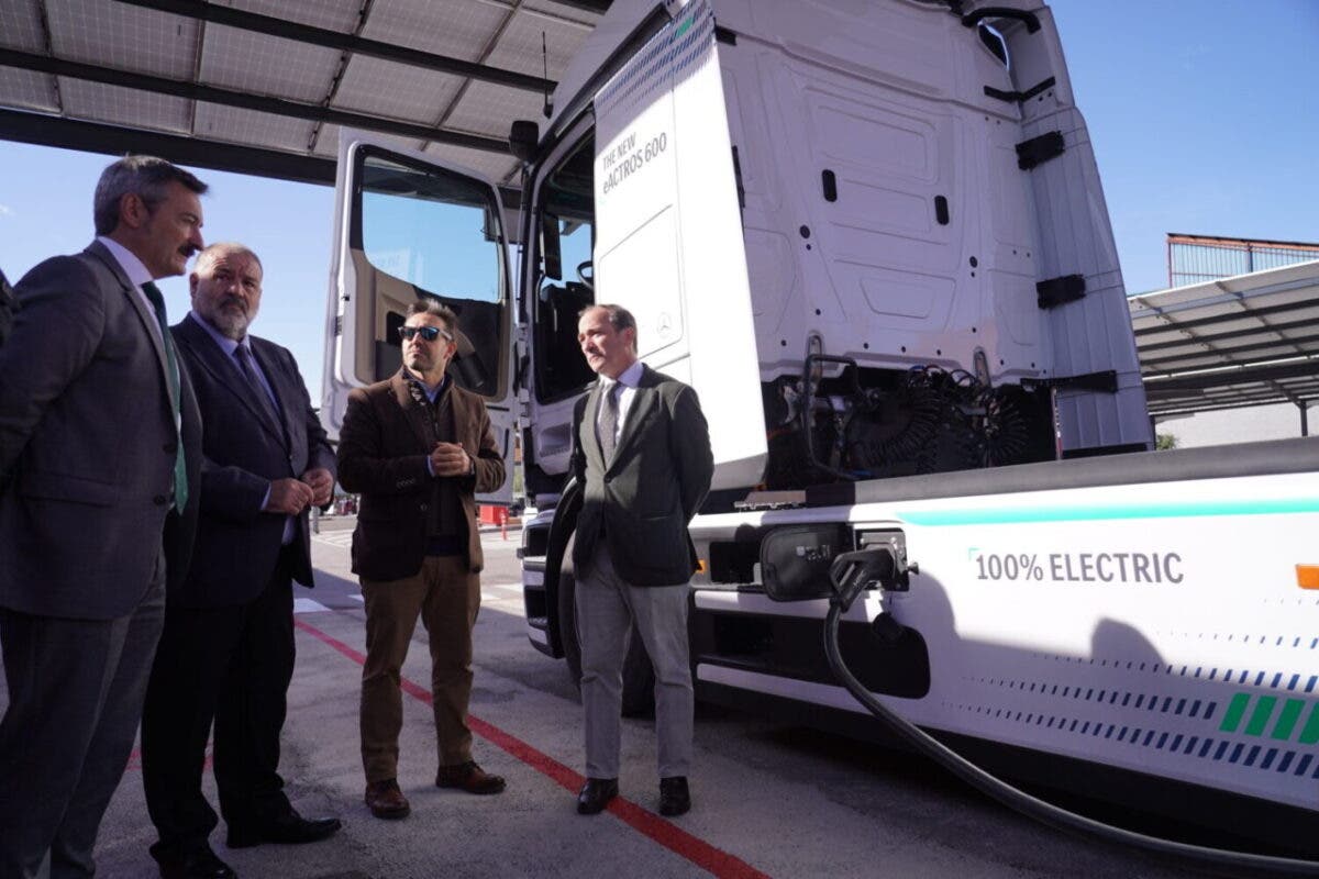 Madrid inaugura en Vicálvaro la electrolinera pública más grande de la capital 