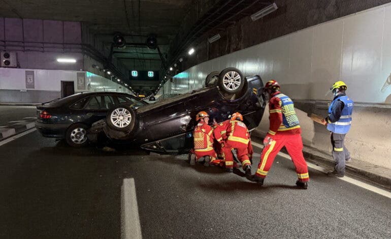 Una persecución de madrugada en los túneles de la M-30 pone a prueba la coordinación de los servicios de emergencias durante el simulacro anual