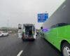 24 heridos, dos graves, en un accidente en la A-6 entre un autobús, una furgoneta y un camión en Collado Villalba