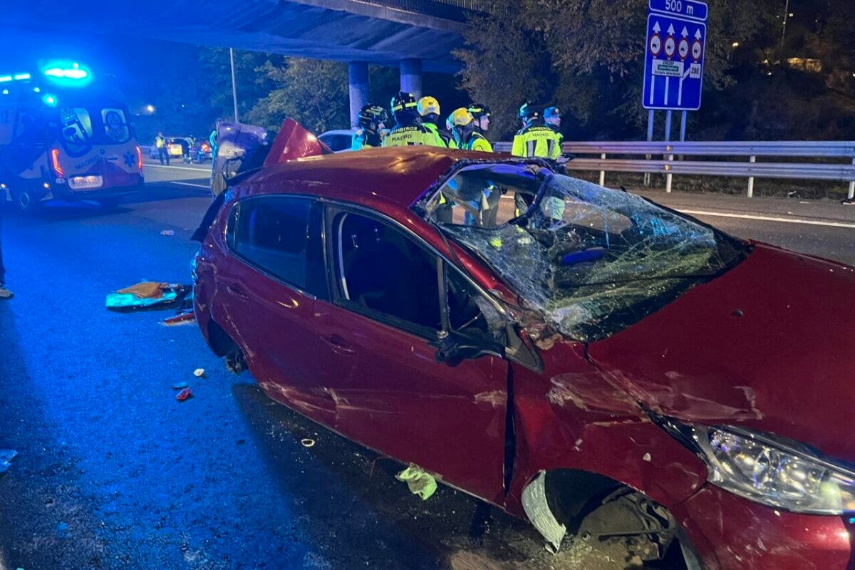 Dos heridos, uno grave, en un aparatoso accidente en la A-42